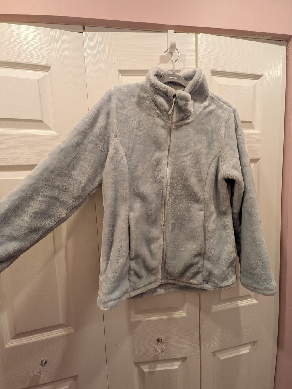 32 Degrees Plush Full-Zip Teddy Jacket in Light Gray Blue